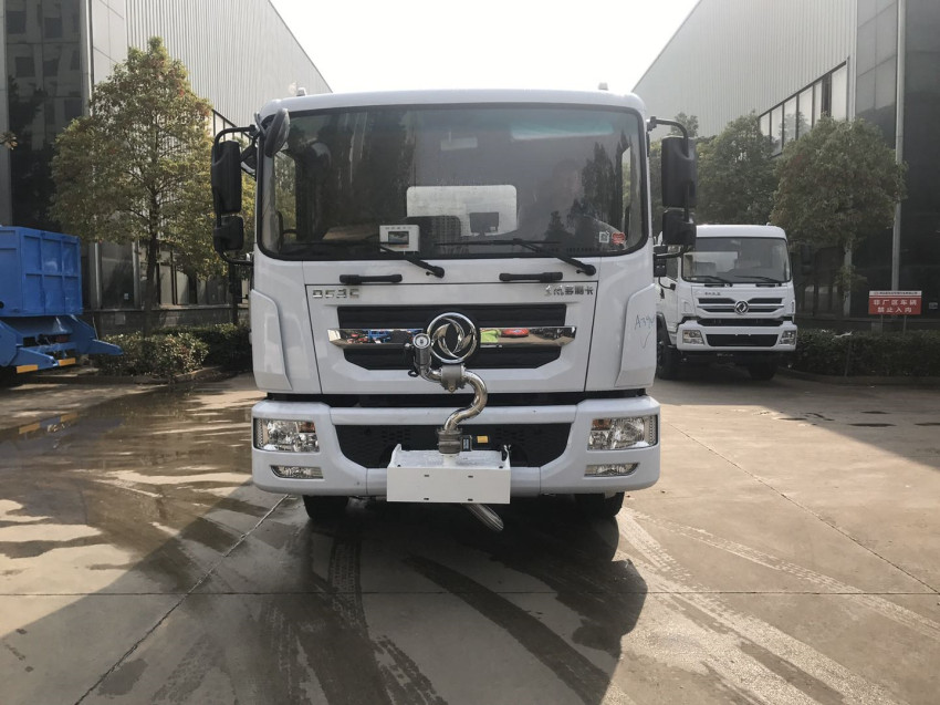 國六東風D9-灑水車-多利卡灑水車,公路灑水降塵多少錢壹臺 國六東風D9-灑水車-多利卡灑水車,公路灑水降塵多少錢壹臺